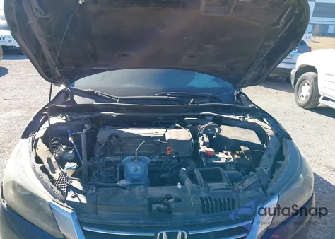 2015 Honda Accord Sport z USA, uszkodzony, nr VIN 1HGCR2F55FA143600